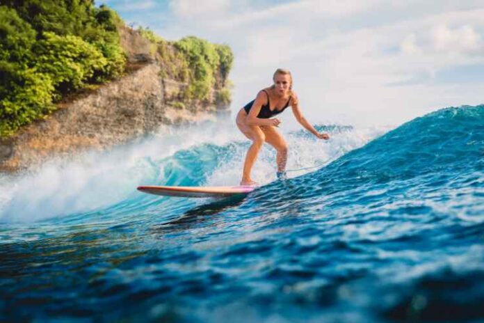 How to Choose the Right Surfboard for Your Surfing Style