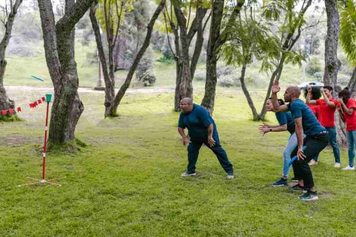 How Cantilever Designs Are Changing the Outdoor Game