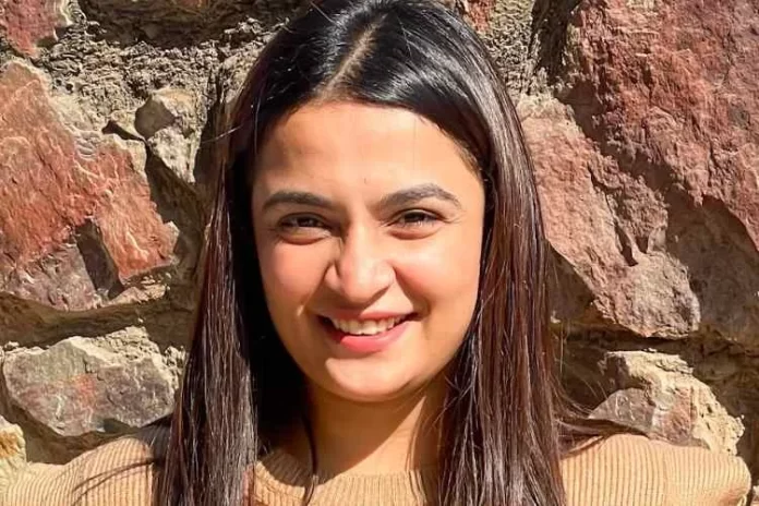 Kirti Mehra Biography, Age, Height, Boyfriend, Net Worth